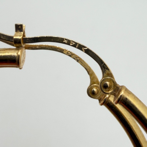 Vintage 14kt Yellow Gold 42mm round hoop earrings! - Picture 13 of 15